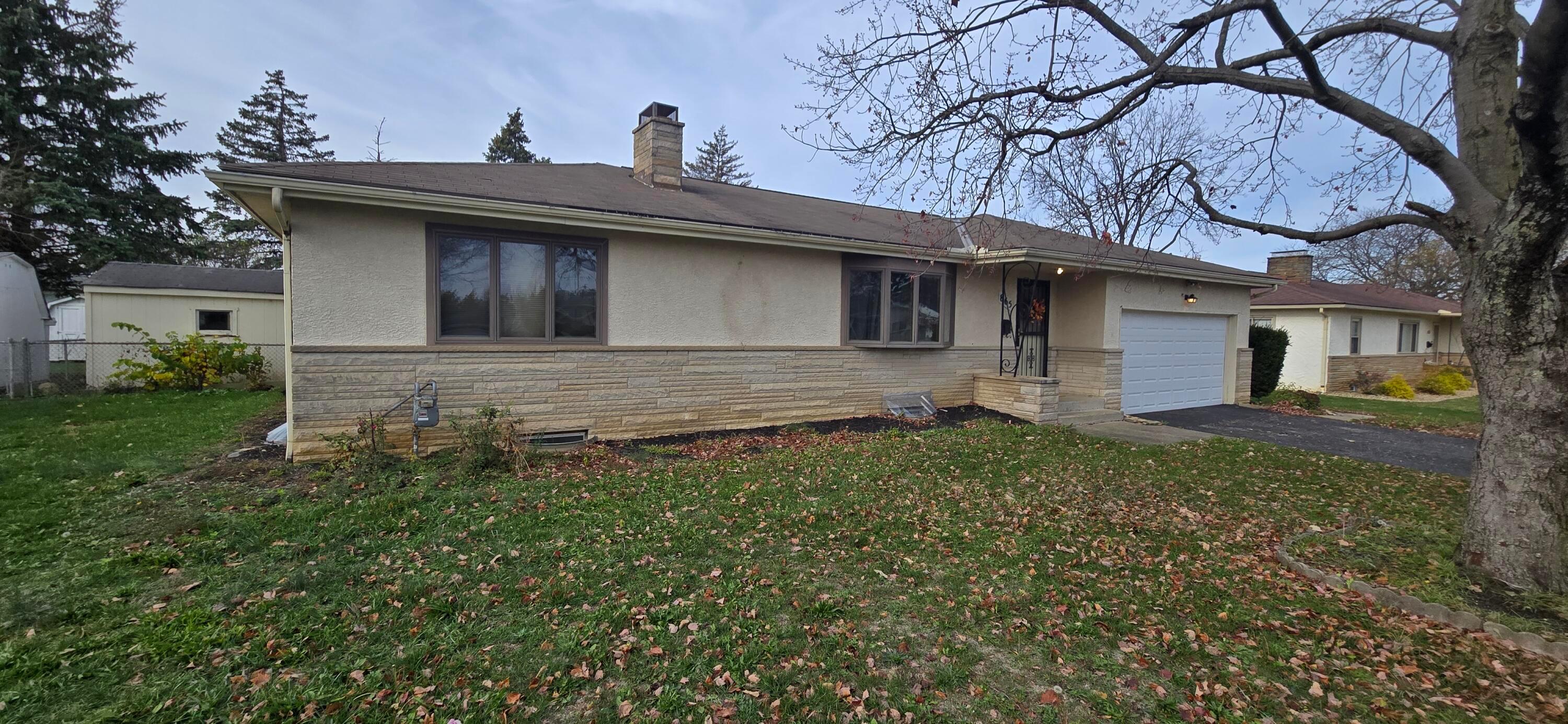 865 Salisbury Road Columbus, OH 43204 - Photo 2 of 11 20241117_123912