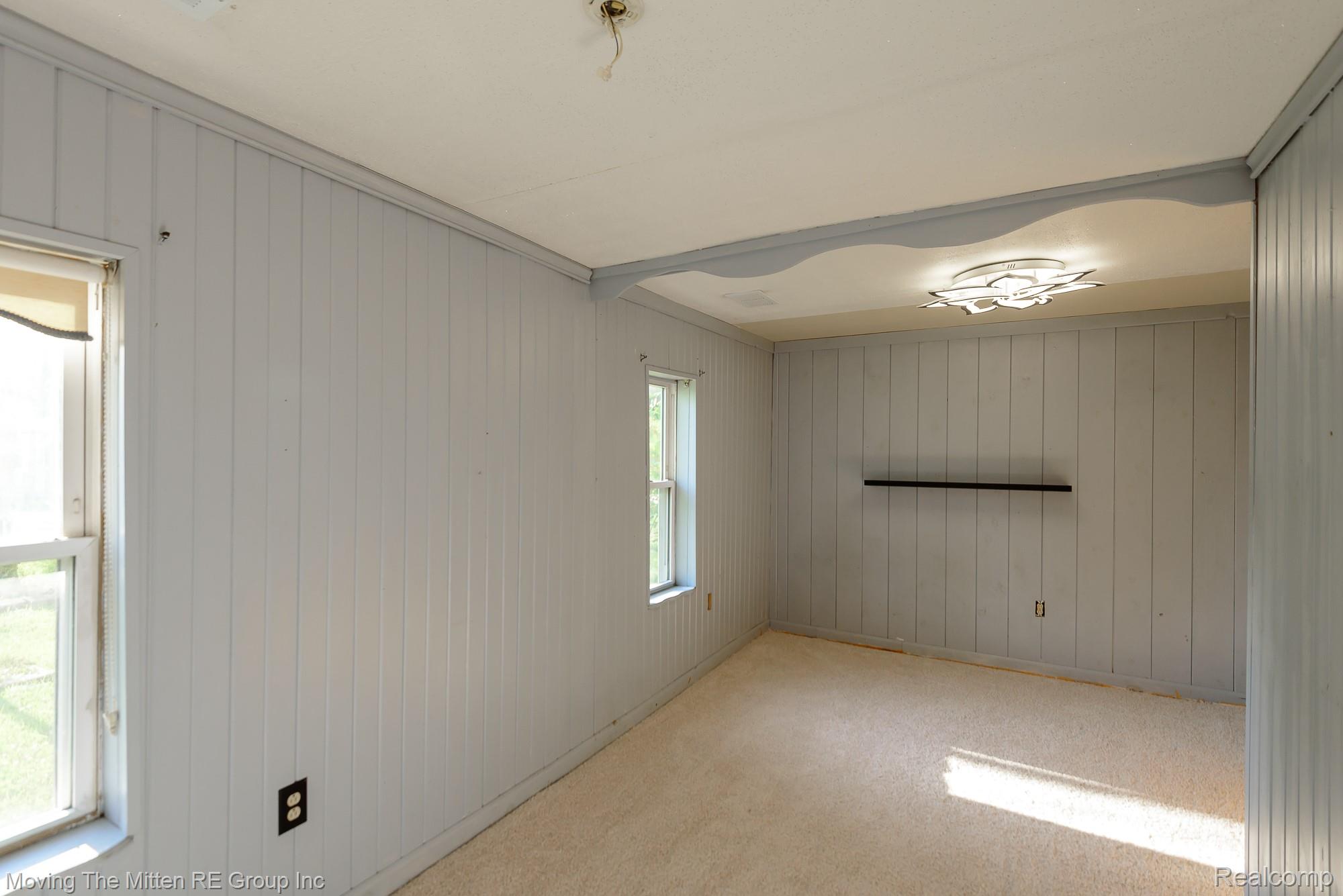 26247 Weigel Road New Boston, MI 48164 - Photo 17 of 30 17.jpg