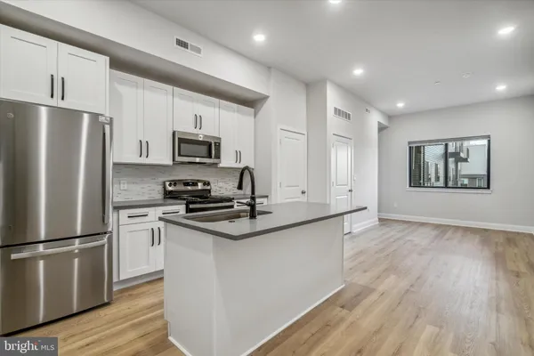 $1,650 | 2157 East Lehigh Avenue, Unit 201, Philadelphia, PA 19125