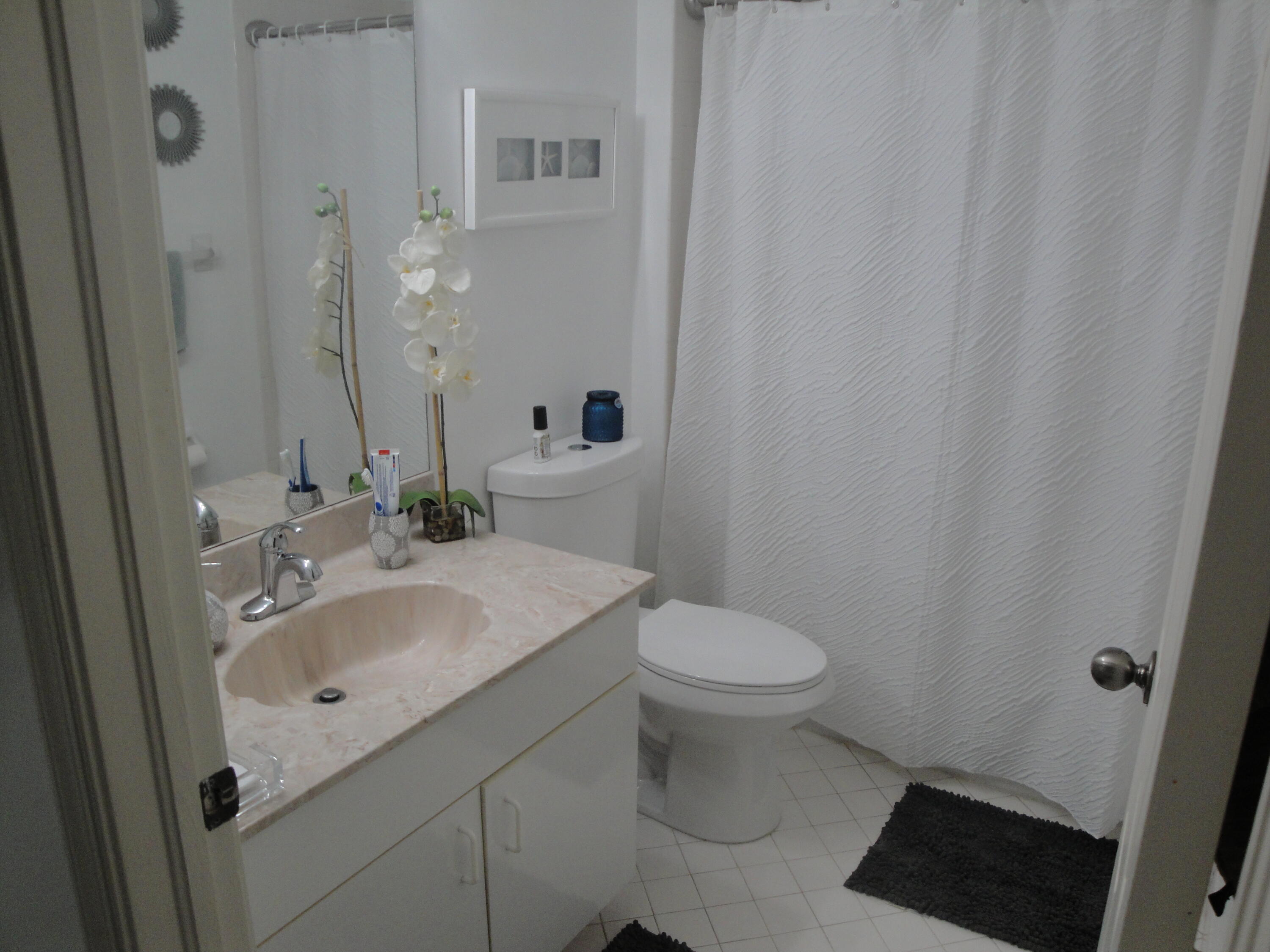 523 Northeast 47th Street Boca Raton, FL 33431 - Photo 10 of 12 DSC01978