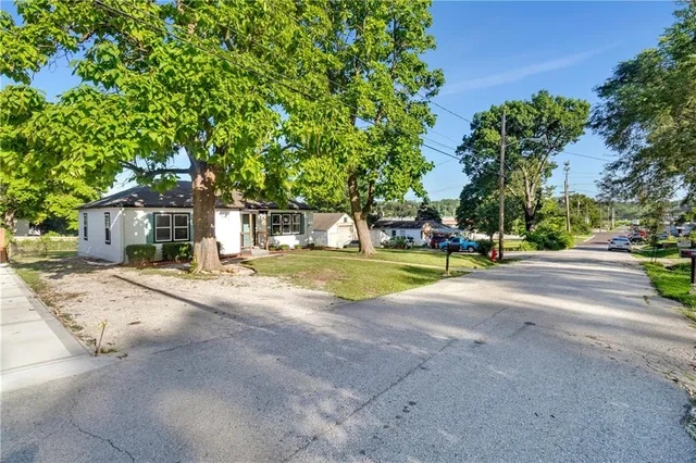 $255,000 | 3141 South 37th Street, Kansas City, KS 66106