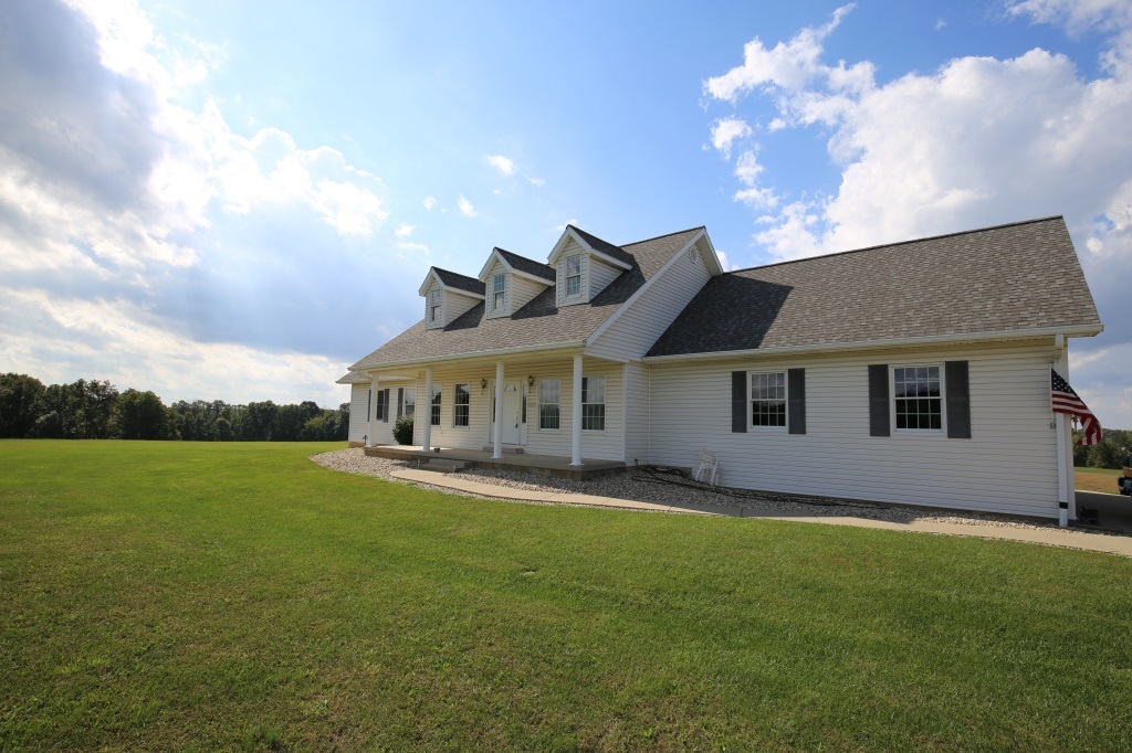 6347 North Tree Farm Road Solsberry, IN 47459 - Photo 3 of 36
