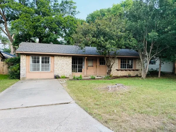 $2,500 | 2705 Sherwood Lane, Austin, TX 78704