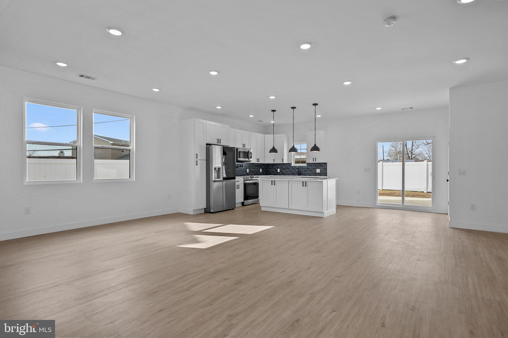 29 Bittersweet Road Levittown, PA 19057 - Photo 8 of 49 Gallery Image 8
