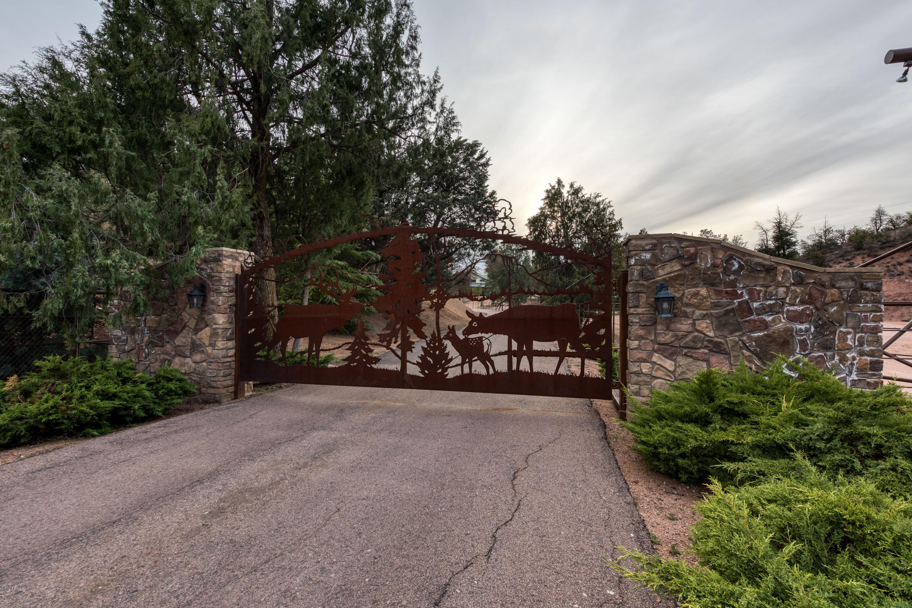 191 White Drive Payson, AZ 85541 - Photo 3 of 61 Private Gated Entrance