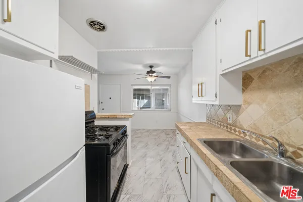 $1,995 | 7209 Willoughby Avenue, Unit 2, Los Angeles, CA 90046