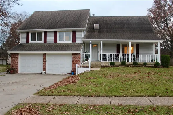 $405,000 | 617 Northeast Birchwood Drive, Lee's Summit, MO 64086