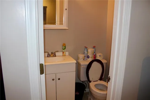 $415,000 | 617 Northeast Birchwood Drive, Lee's Summit, MO 64086