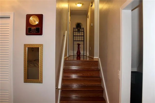 $415,000 | 617 Northeast Birchwood Drive, Lee's Summit, MO 64086