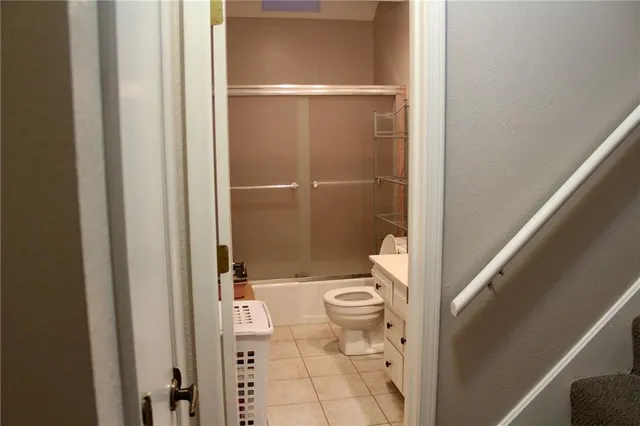 $415,000 | 617 Northeast Birchwood Drive, Lee's Summit, MO 64086