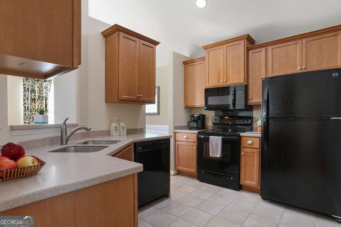 227 Standing Pine Circle Pooler, GA 31322 - Photo 7 of 30