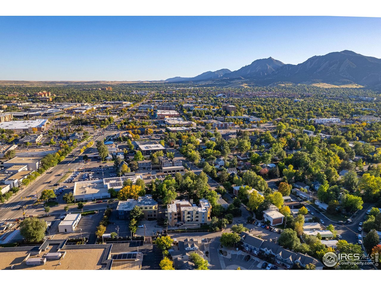 2711 Mapleton Avenue, Unit 9 Boulder, CO 80304 - Photo 19 of 21 a view of a city with mountain