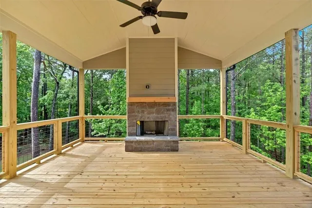 $893,900 | 131 Palisade Drive, Rydal, GA 30171