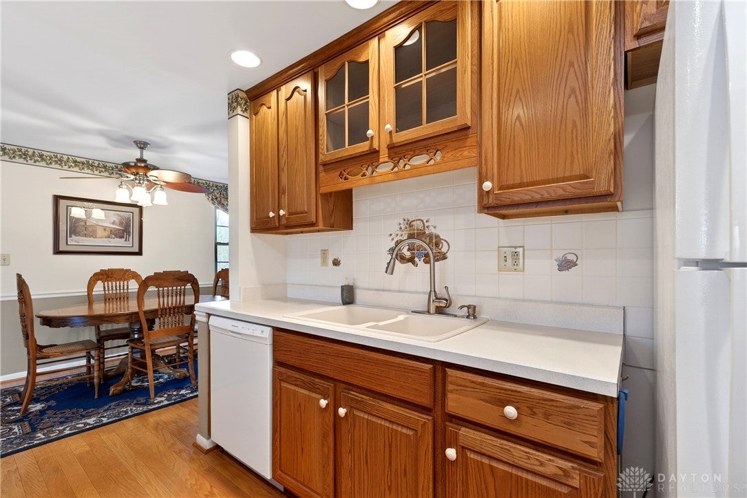 1547 Ambridge Road Centerville, OH 45459 - Photo 13 of 79 Gallery Image 13