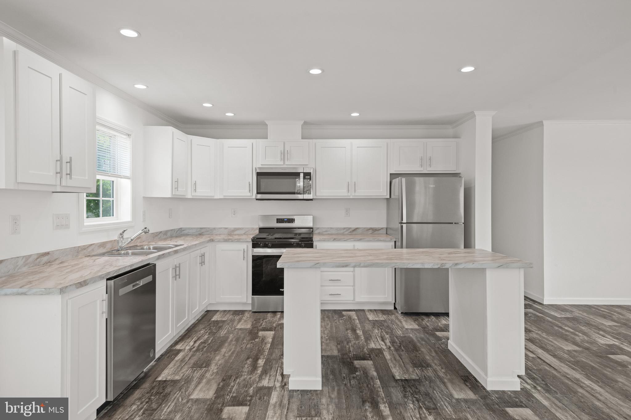 883 Delta Road Red Lion, PA 17356 - Photo 8 of 37 Stainless Steel Appliances