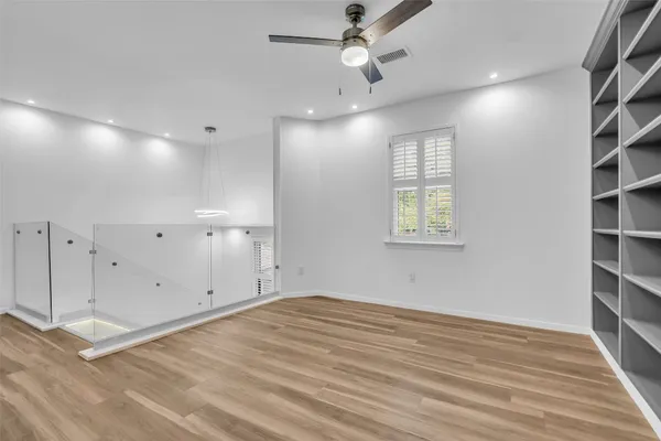 $3,350 | 41 Hickory Oak Drive, The Woodlands, TX 77381