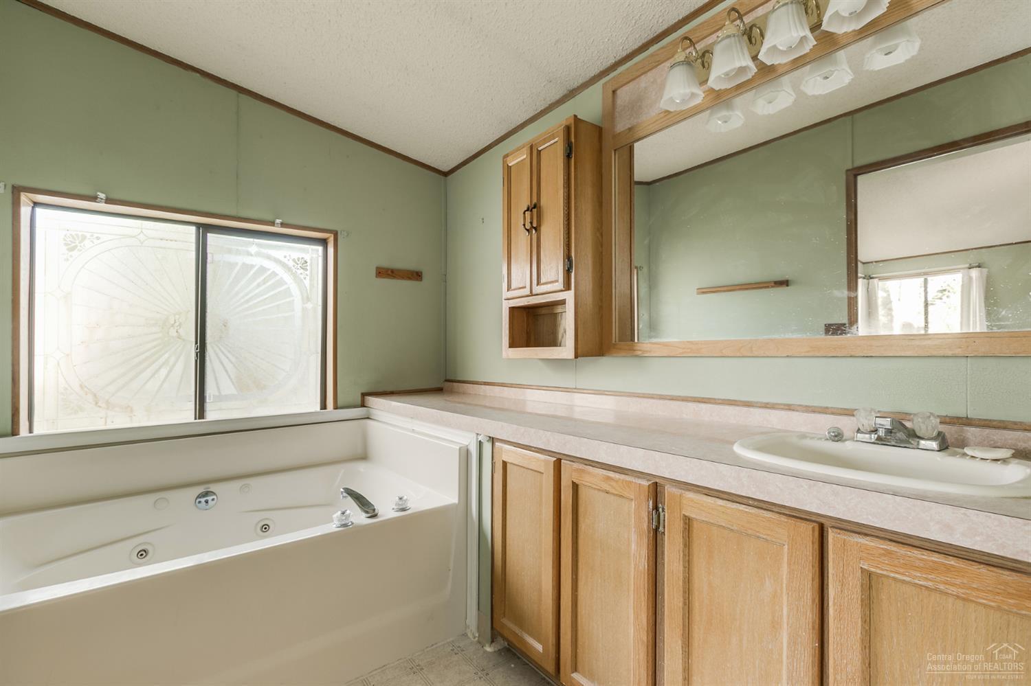 60885 Raintree Court Bend, OR 97702 - Photo 18 of 24 Additional Photo