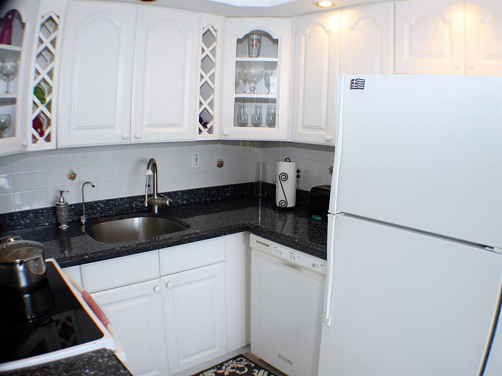 1201 South Riverside Drive, Unit 206 Pompano Beach, FL 33062 - Photo 14 of 27