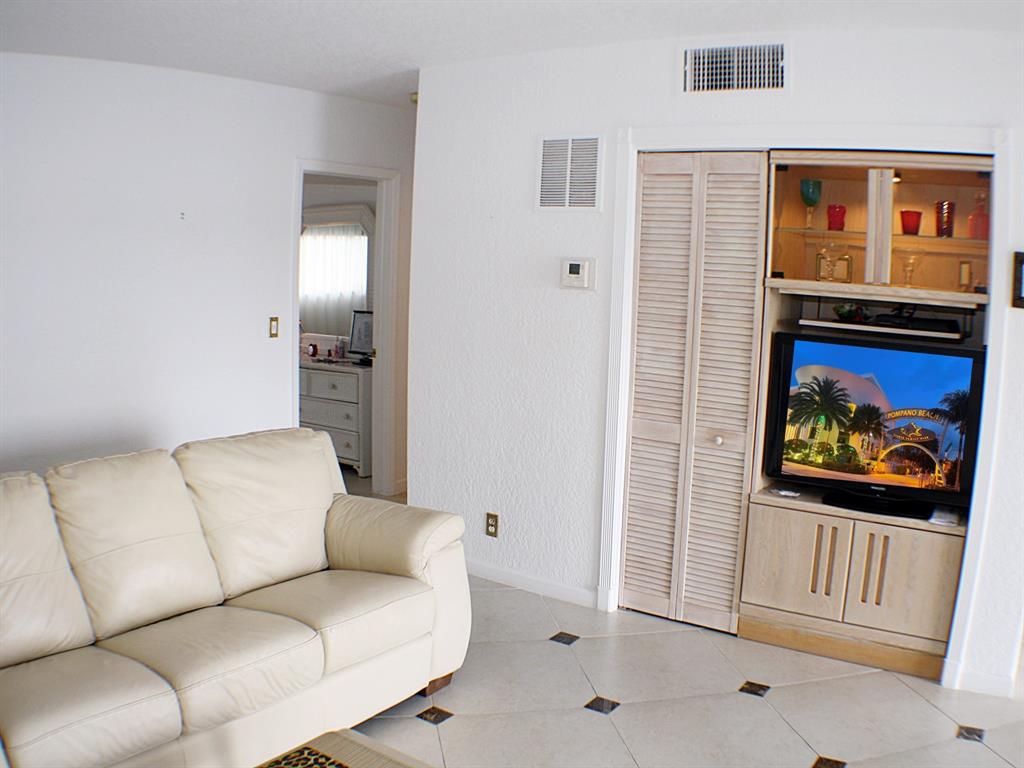 1201 South Riverside Drive, Unit 206 Pompano Beach, FL 33062 - Photo 9 of 27