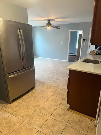 $2,900 | 151 Salem Street, Unit 1, Lowell, MA 01854