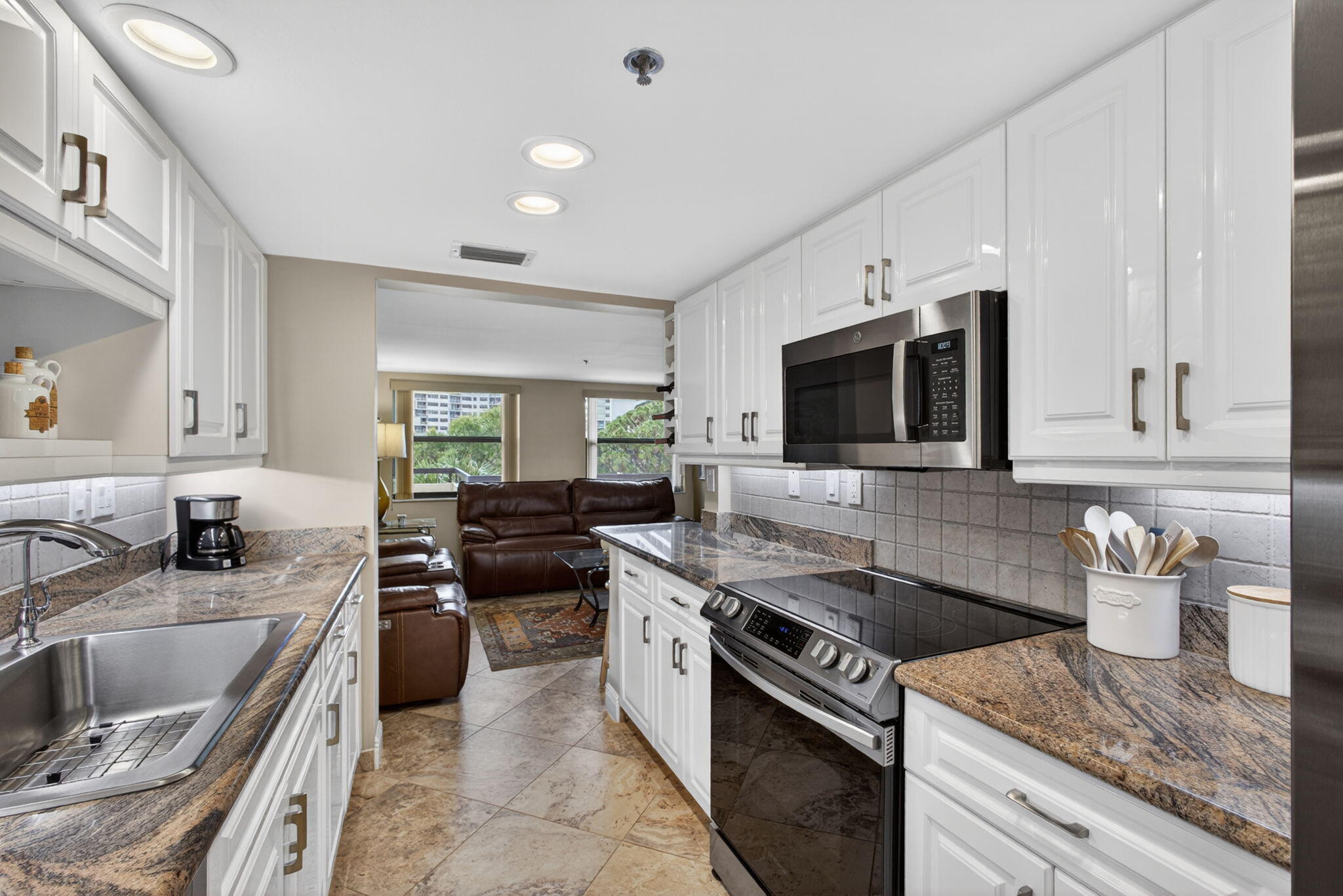 364 Golfview Road, Unit 506 North Palm Beach, FL 33408 - Photo 12 of 68 Kitchen 1