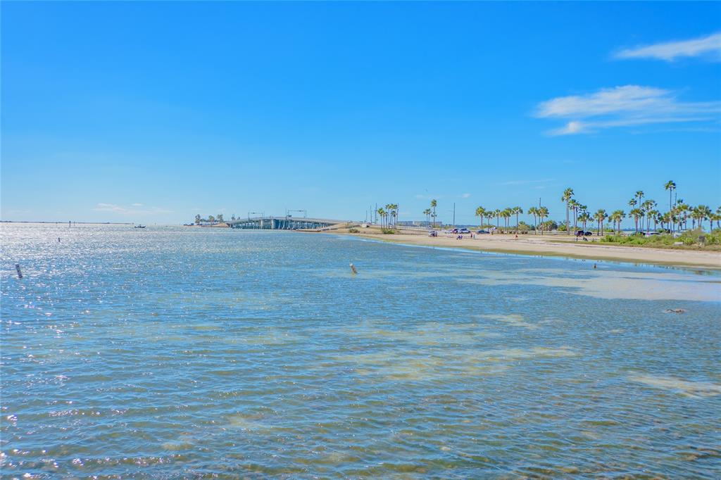 2570 Gary Circle, Unit 4 Dunedin, FL 34698 - Photo 19 of 20 a view of an ocean beach