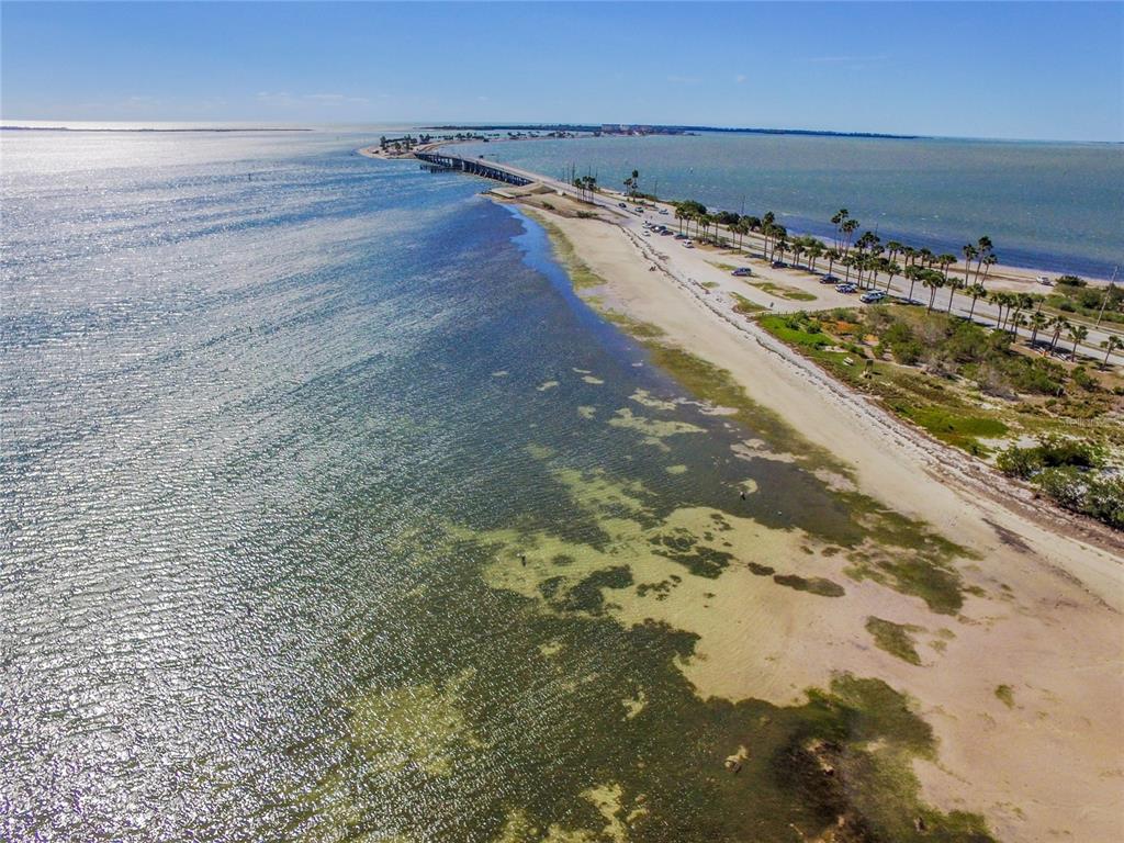 2570 Gary Circle, Unit 4 Dunedin, FL 34698 - Photo 2 of 20