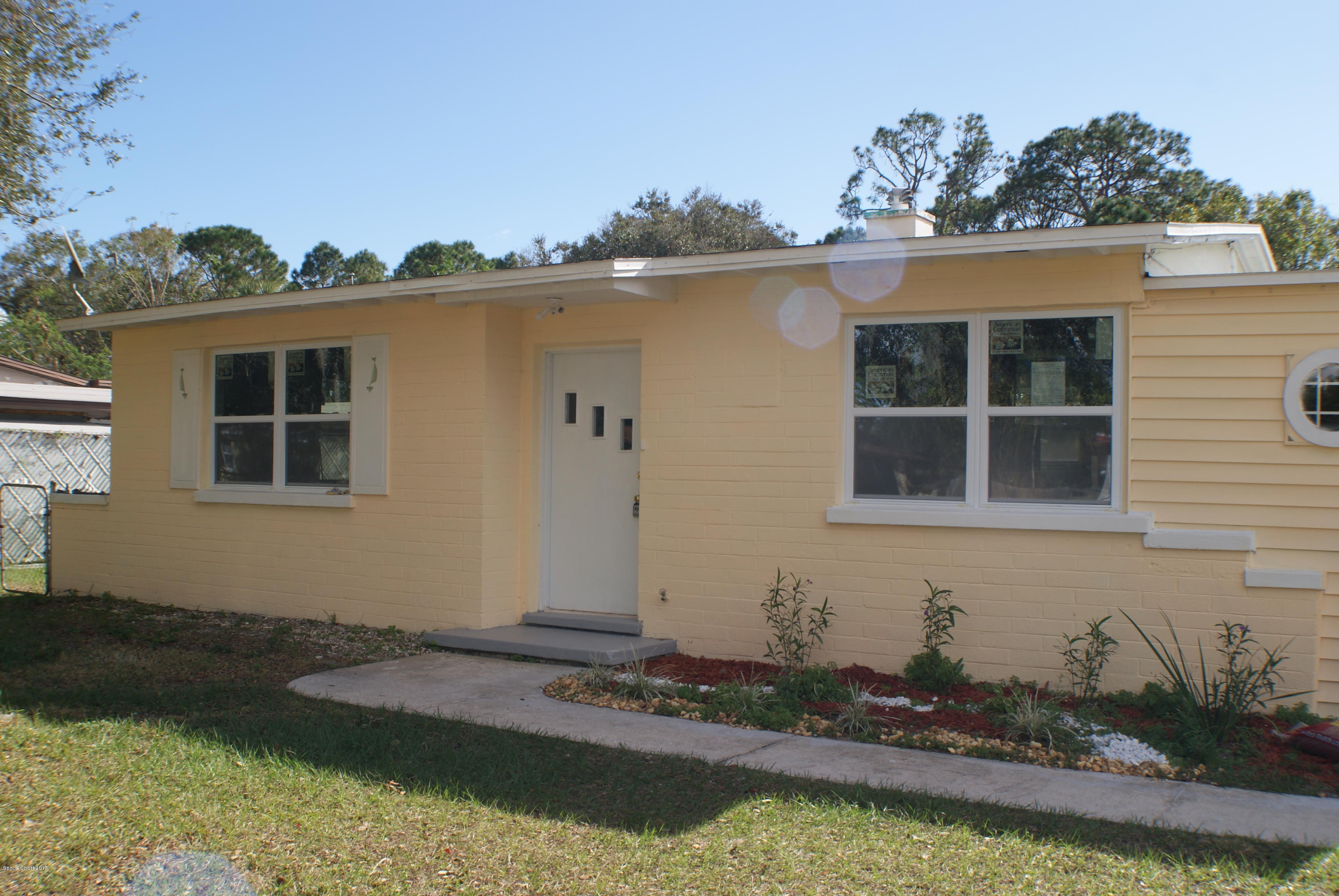 1007 Woodlawn Road Rockledge, FL 32955 - Photo 1 of 27 Front