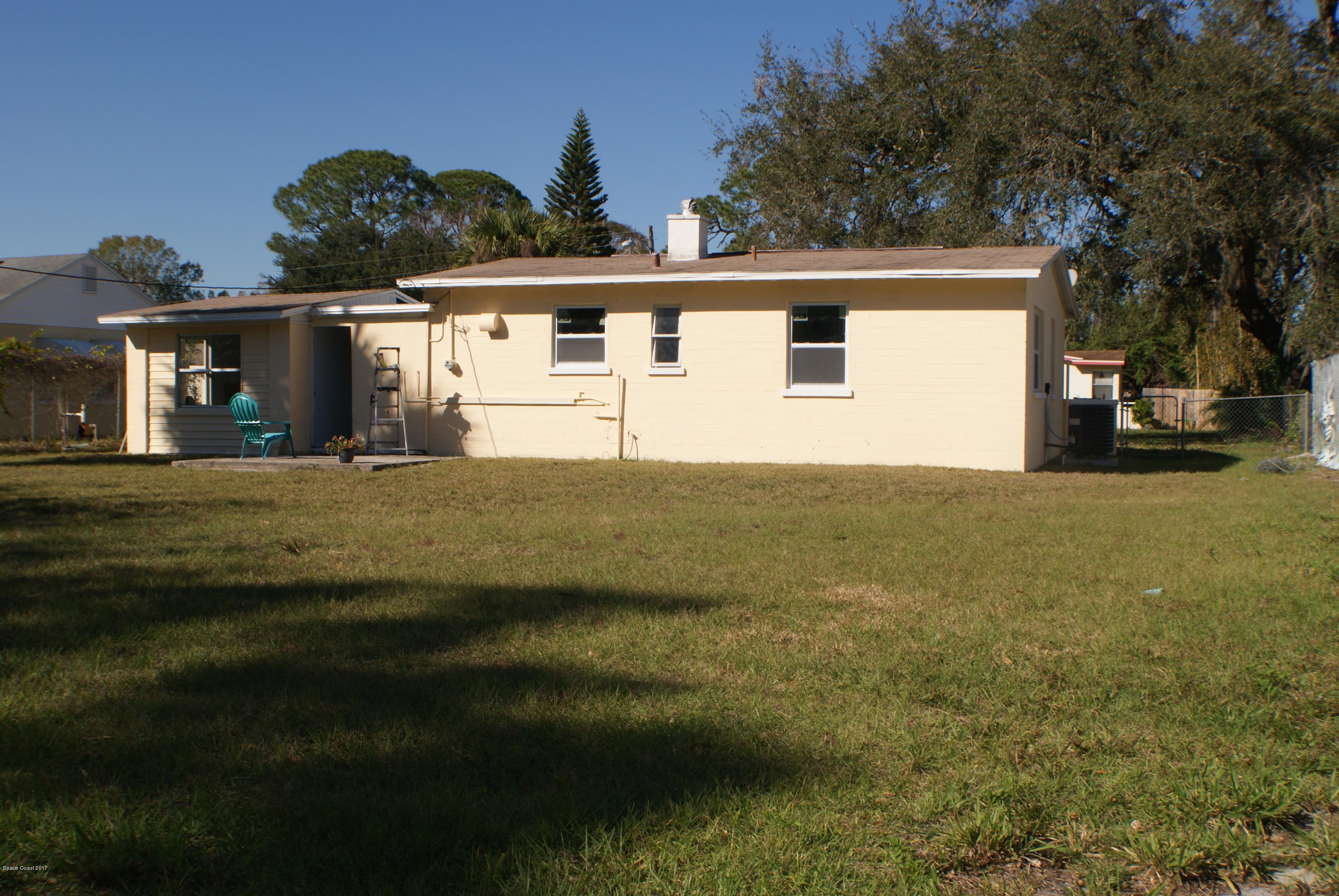 1007 Woodlawn Road Rockledge, FL 32955 - Photo 12 of 27 big back yard