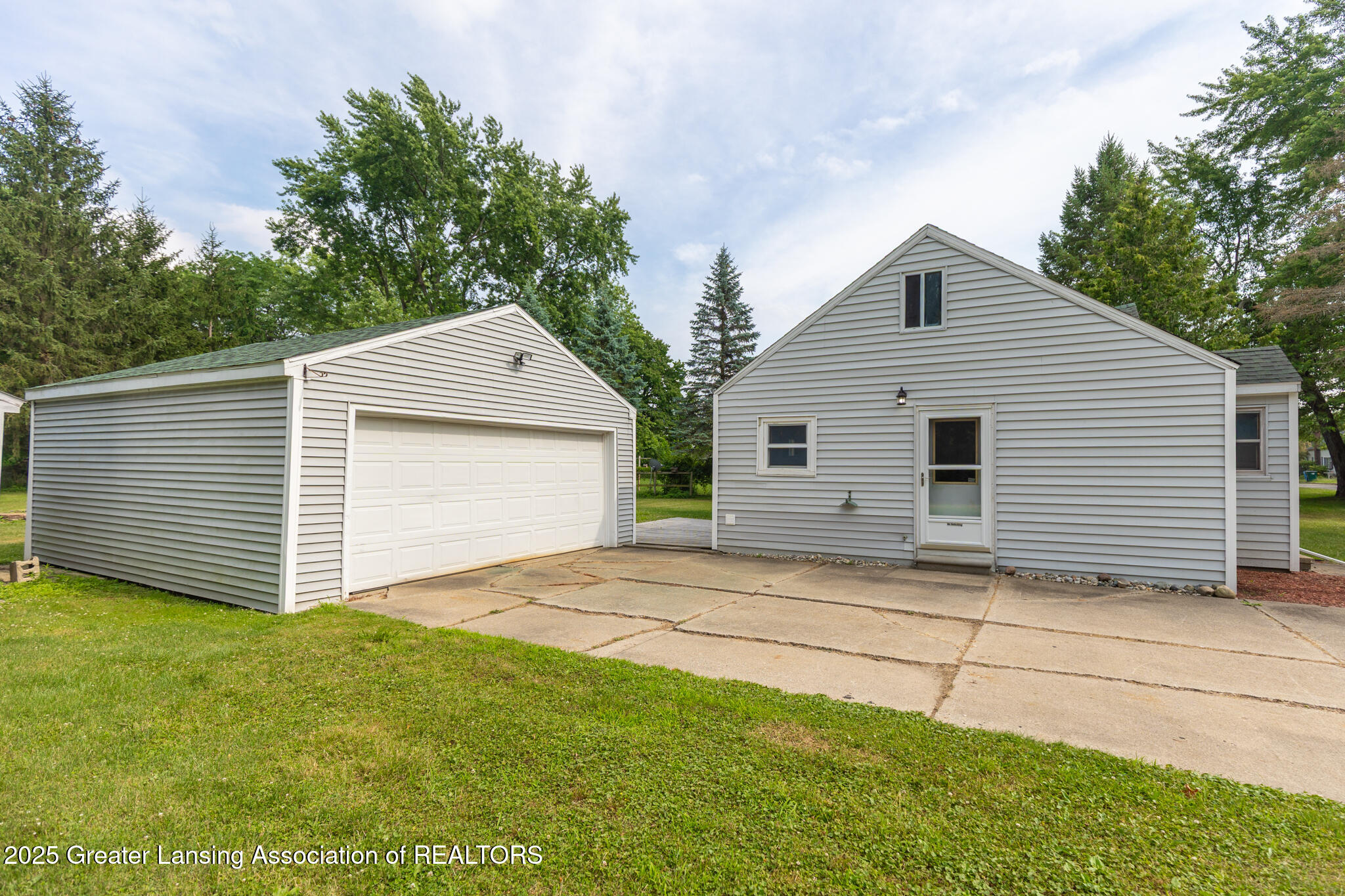 3323 Ingham Street Lansing, MI 48911 - Photo 25 of 38 3323_Ingham_BROCK-5