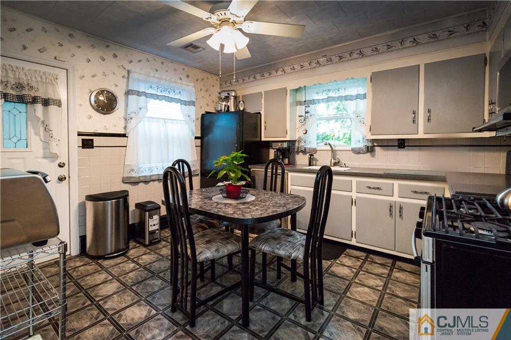 58 South Hill Road Colonia, NJ 07067 - Photo 6 of 24 Gallery Image 6