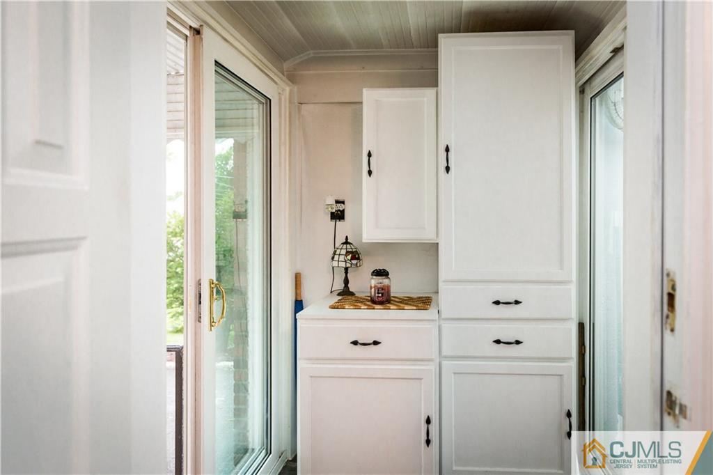 58 South Hill Road Colonia, NJ 07067 - Photo 7 of 24 Gallery Image 7