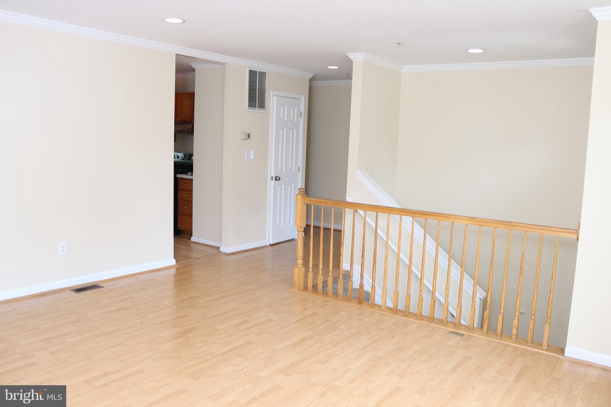 8704 Chestnut Ridge Drive Laurel, MD 20707 - Photo 3 of 15 Main Level