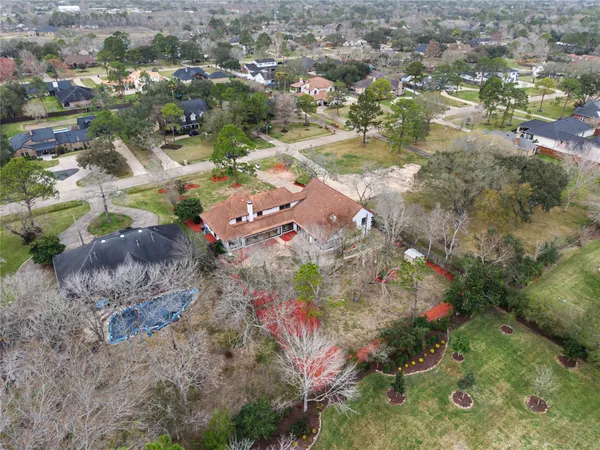 $2,500,000 | 1205 Tall Pines Drive, Friendswood, TX 77546