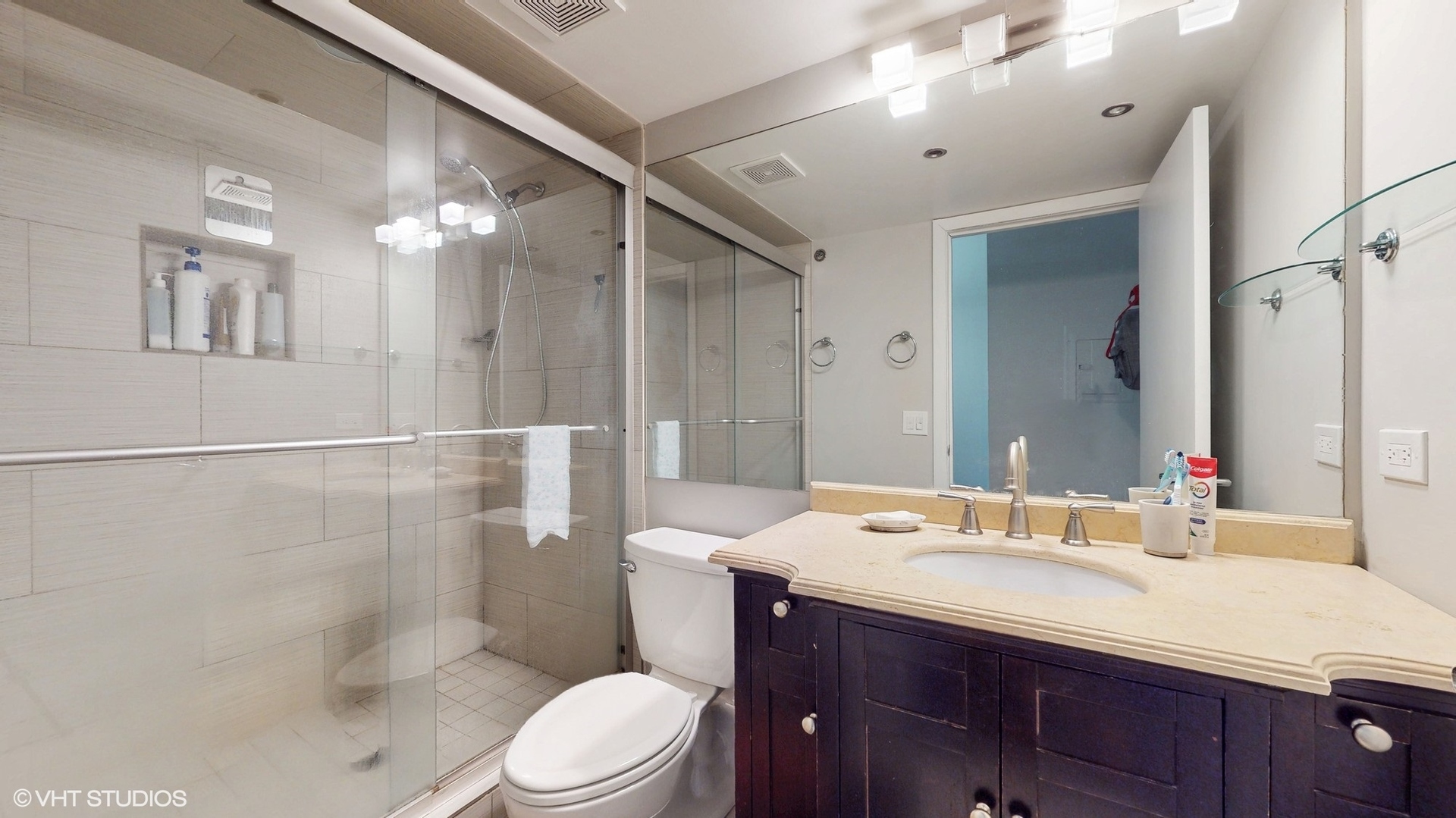 500 South Clinton Street, Unit 420 Chicago, IL 60607 - Photo 12 of 18 Gallery Image 12