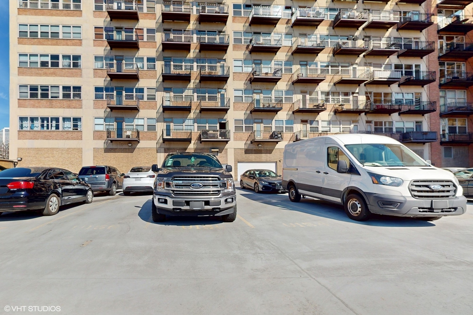 500 South Clinton Street, Unit 420 Chicago, IL 60607 - Photo 15 of 18 Gallery Image 15