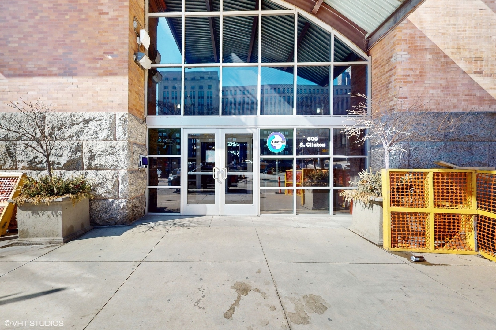 500 South Clinton Street, Unit 420 Chicago, IL 60607 - Photo 17 of 18 Gallery Image 17