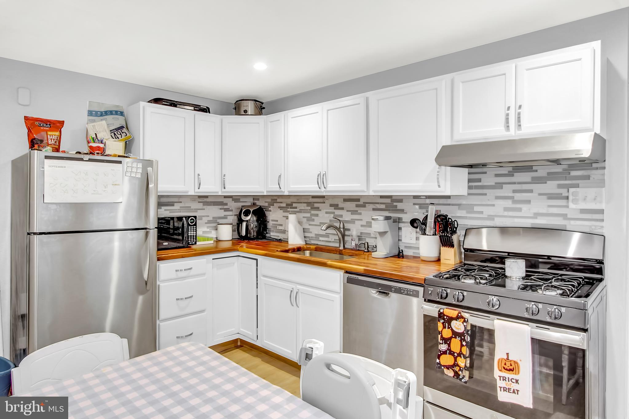 582 Hillcrest Road York, PA 17403 - Photo 6 of 23 Gallery Image 6