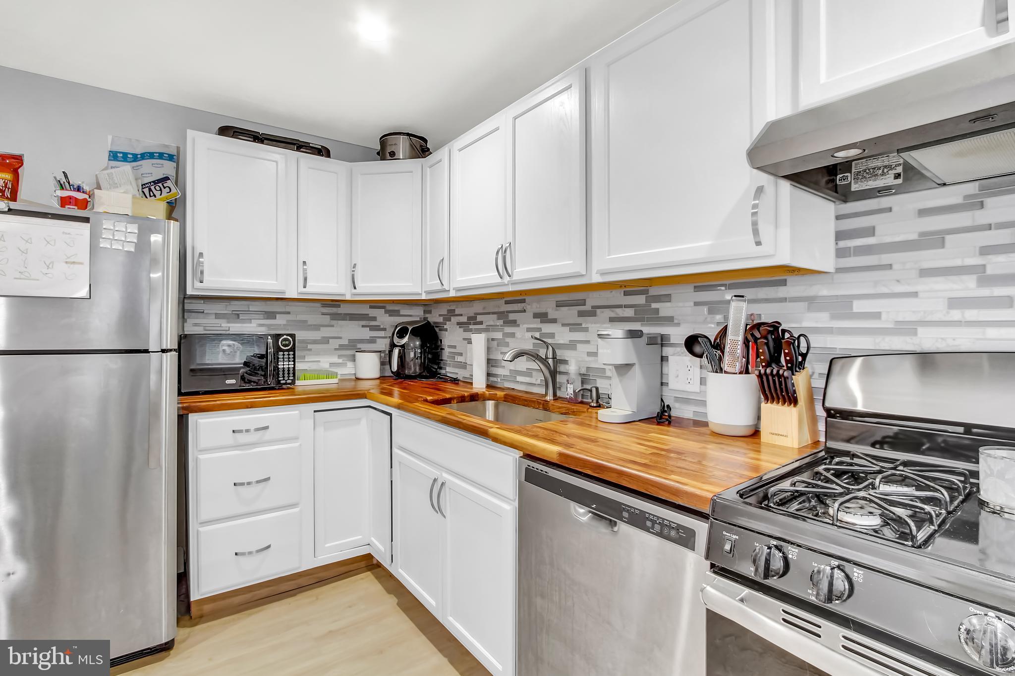 582 Hillcrest Road York, PA 17403 - Photo 7 of 23 Gallery Image 7