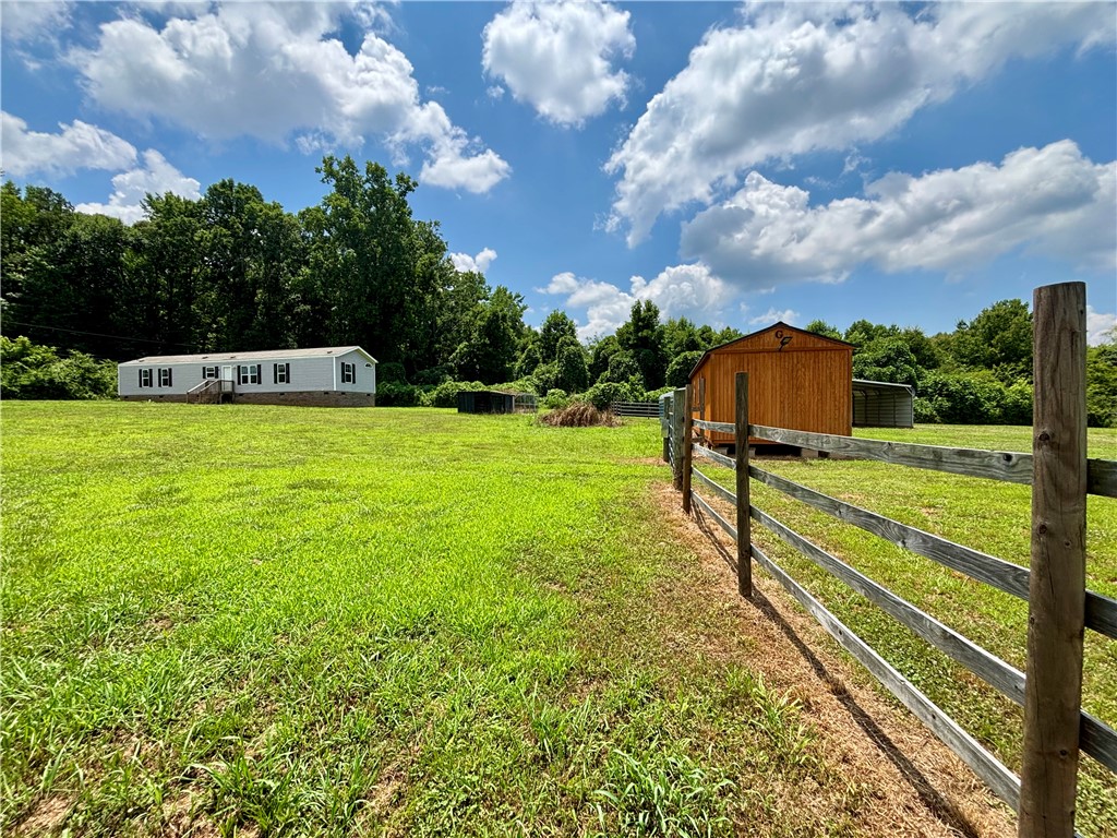 1165 Trotter Road Anderson, SC 29626 - Photo 8 of 28