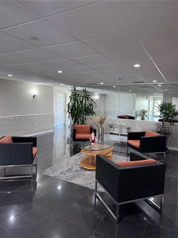 $2,600 | 17900 North Bay Road, Unit 507, Sunny Isles Beach, FL 33160