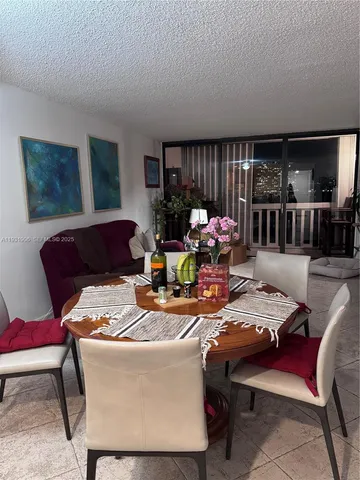 $2,600 | 17900 North Bay Road, Unit 507, Sunny Isles Beach, FL 33160