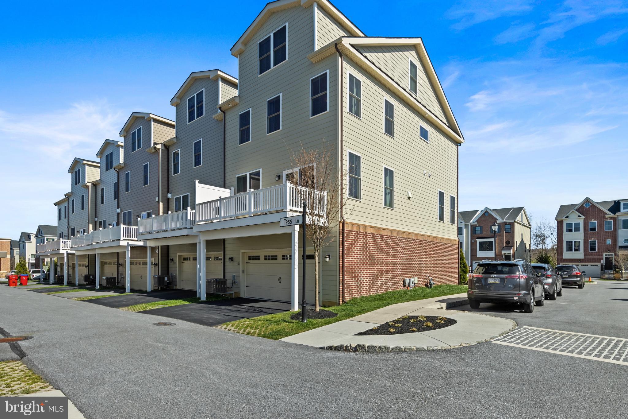 120 Tess Lane Wayne, PA 19087 - Photo 4 of 38 Extra windows were added during construction