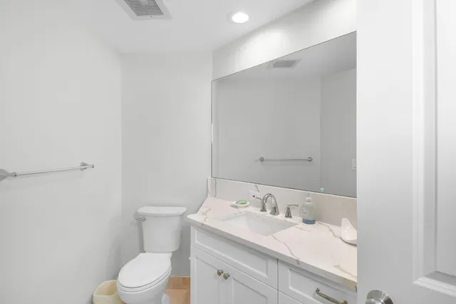 $2,500 | 221 Northeast Plantation Road, Unit 316, Stuart, FL 34996