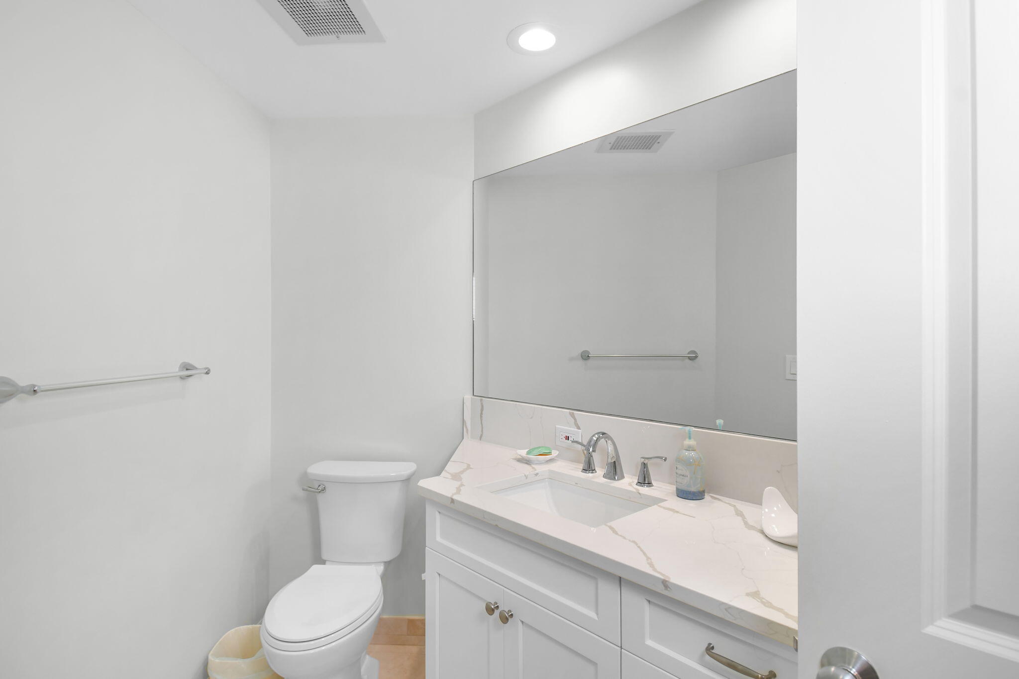 221 Northeast Plantation Road, Unit 316 Stuart, FL 34996 - Photo 30 of 31 14-web-or-mls-500_6144