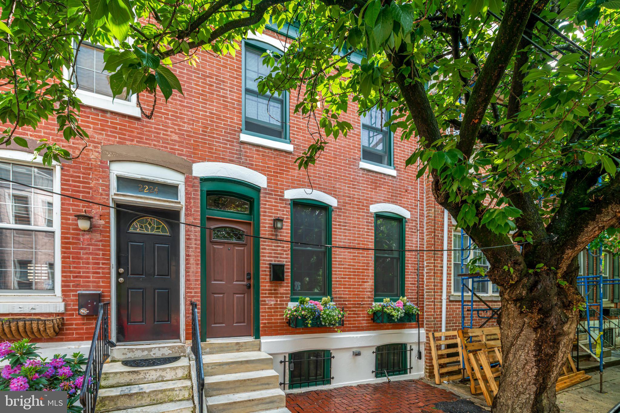2226 St Albans Street Philadelphia, PA 19146 - Photo 4 of 21