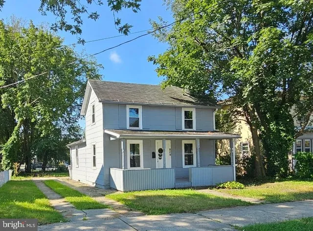 $2,100 | 629 East Quince Street, Vineland, NJ 08360