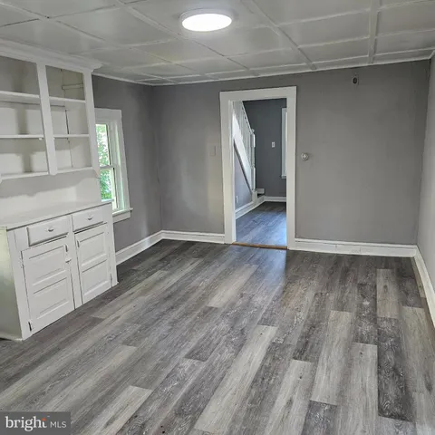 $2,100 | 629 East Quince Street, Vineland, NJ 08360