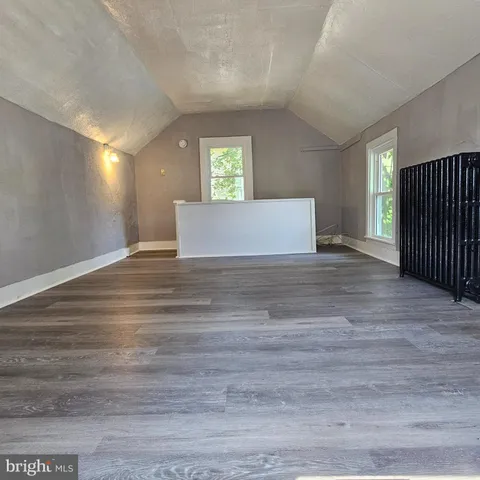 $2,100 | 629 East Quince Street, Vineland, NJ 08360