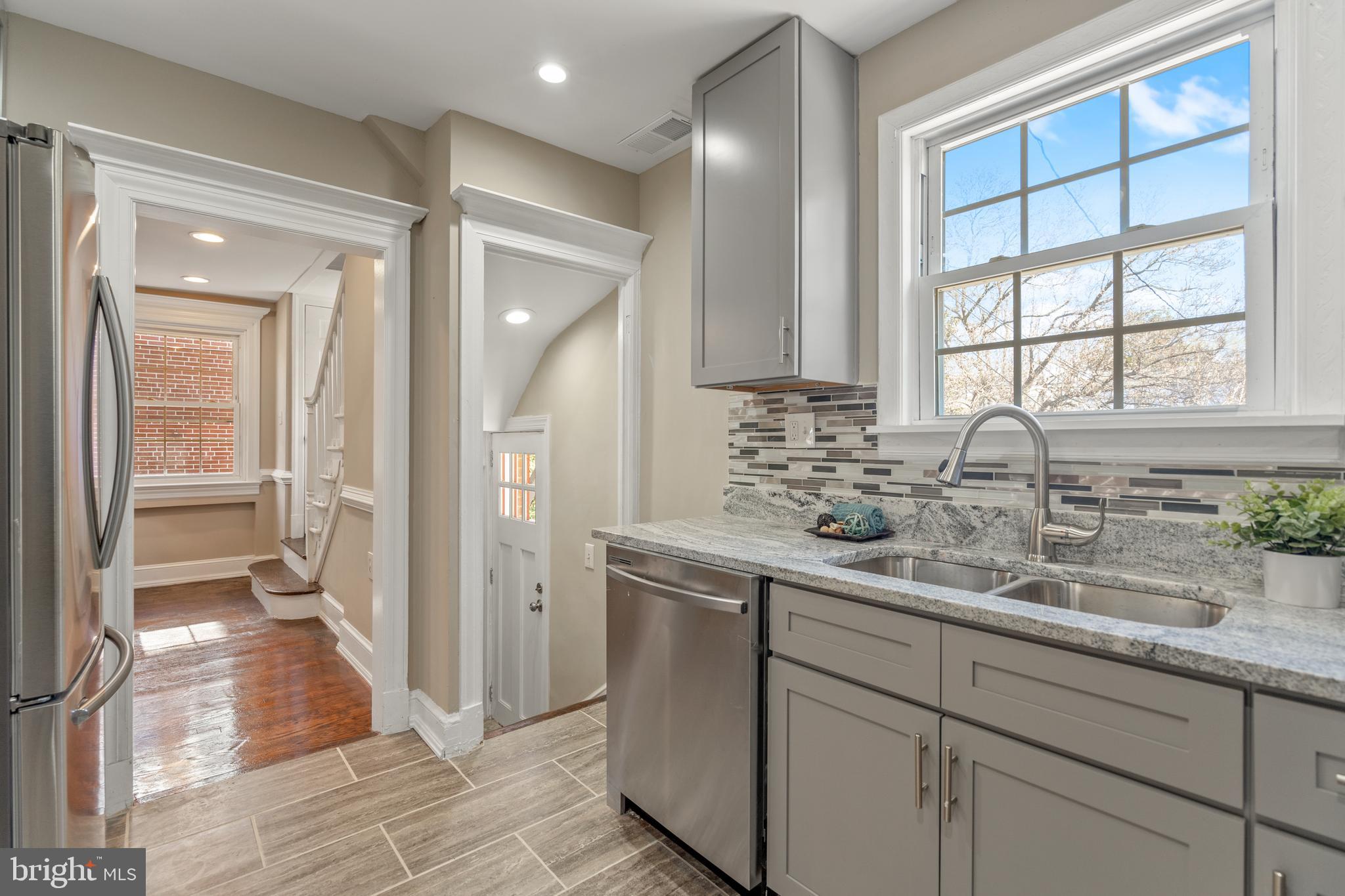 3003 Dunran Road Baltimore, MD 21222 - Photo 9 of 34